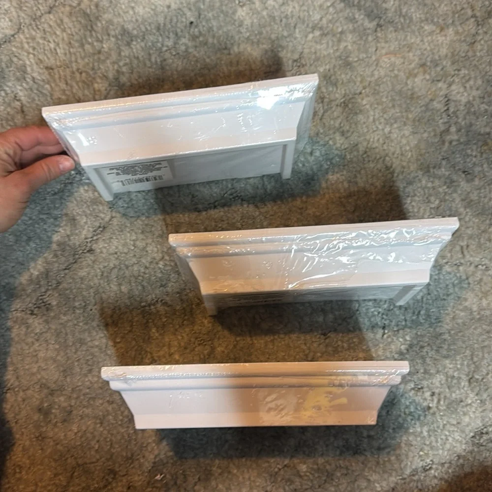 NWT Set of 3 White Floating Shelves Set